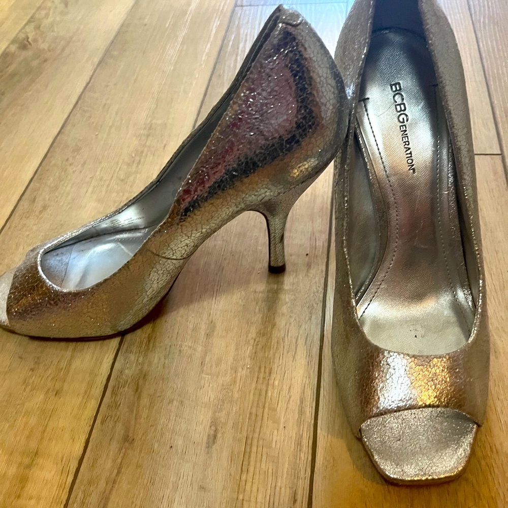 BCBG Silver High Heel Open Toe Heel Size 10